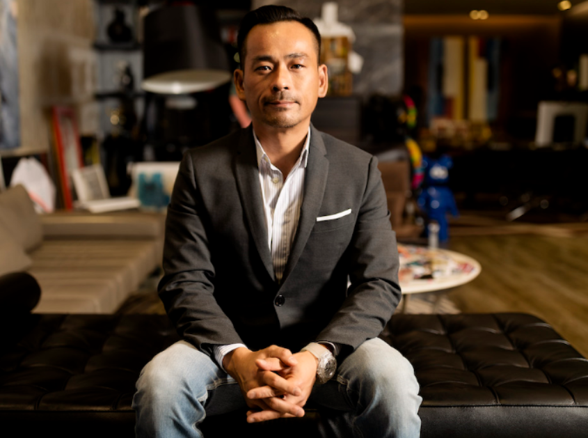 太阳城集团前行政总裁周焯华被判入狱18年